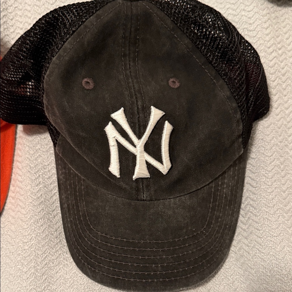 Men's Sports Team Cap Collection - Multi-Color - Picture 2 of 16